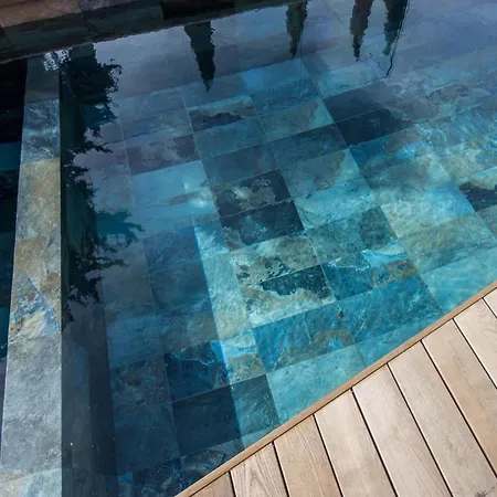 Piscine Sur