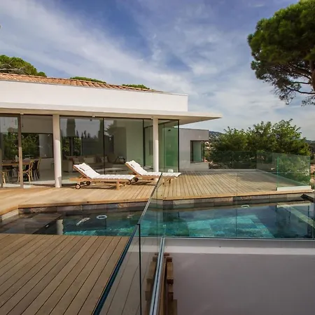 Piscine Sur וילה *